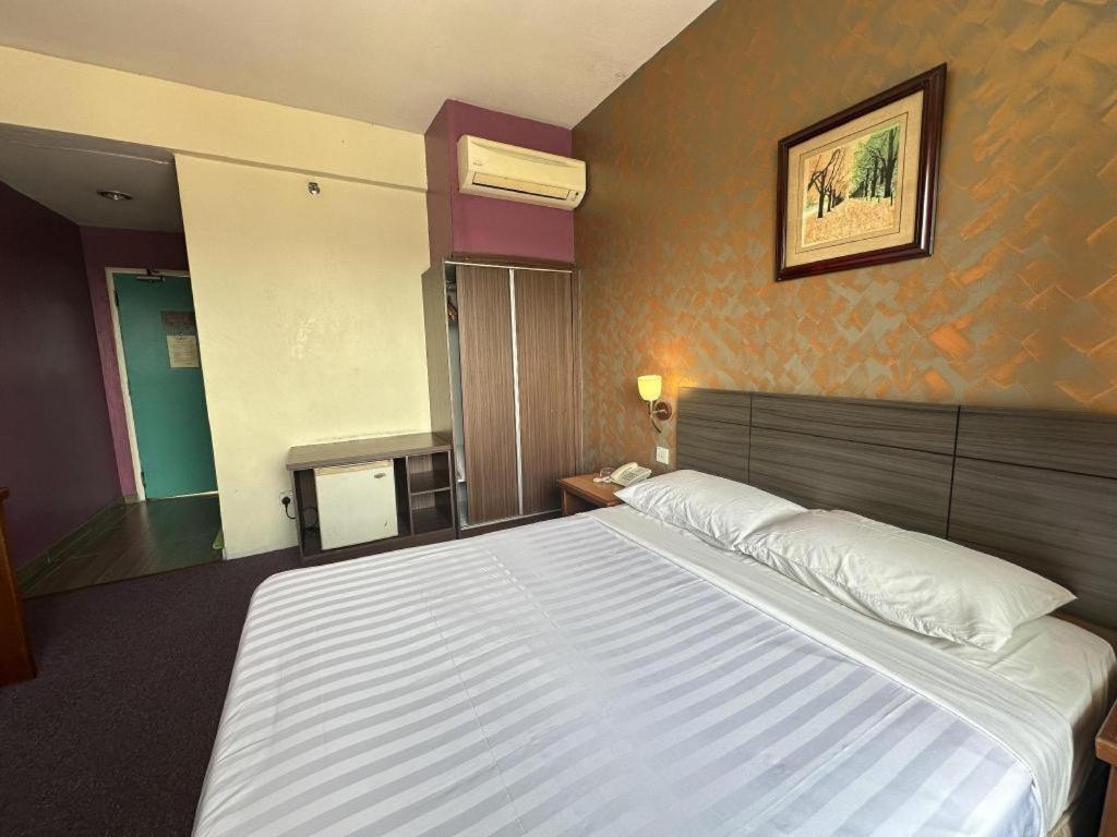 Klang Histana Hotel Exterior photo